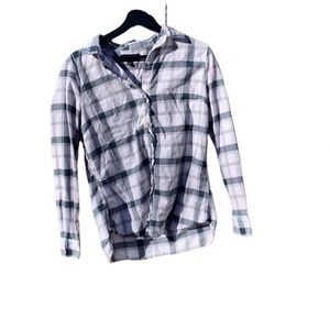 BANANA Republic medium flannel, pit to pit 19", length 26"